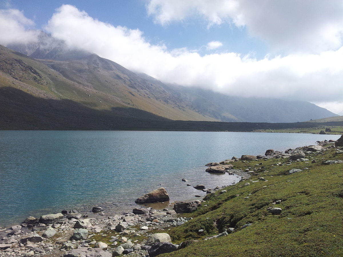 seven lakes trek kashmir